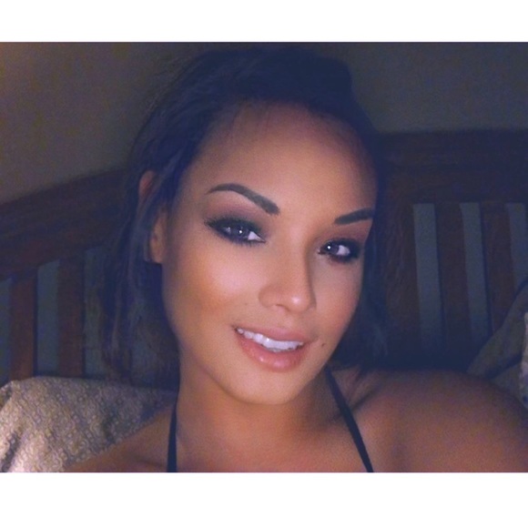 Meet your Posher, Sandra - Picture 1 of 1